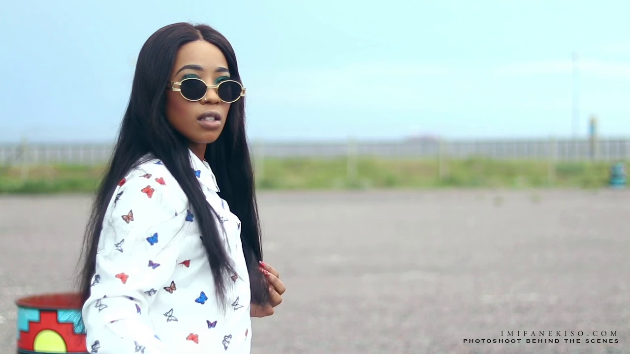 Nosie (Afrotainment dancer) and Asanda photoshoot behind the scenes