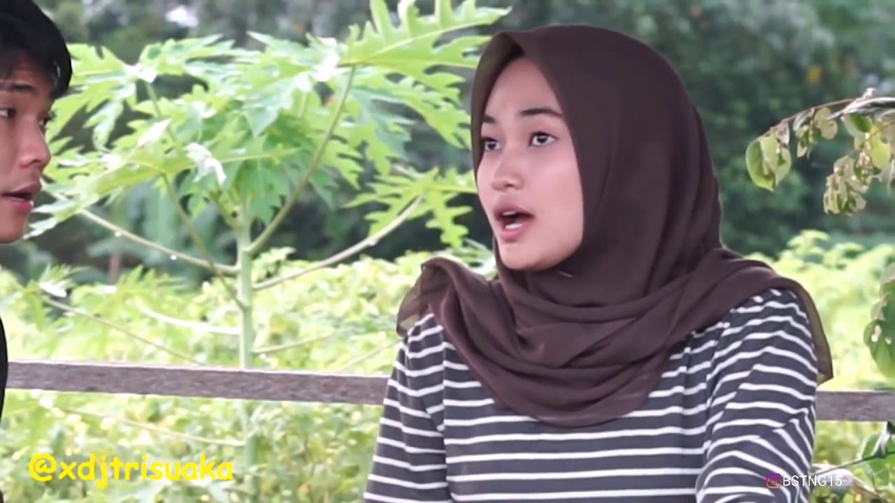 LEBIH DARI EGOKU cover Tri suaka Chanel