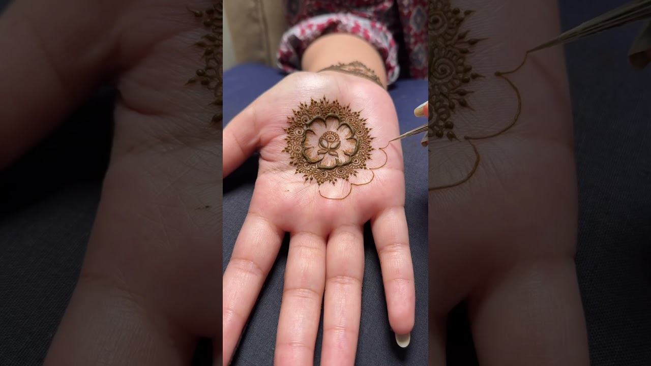 Floral mandala design #henna #mehndi #hennadesign