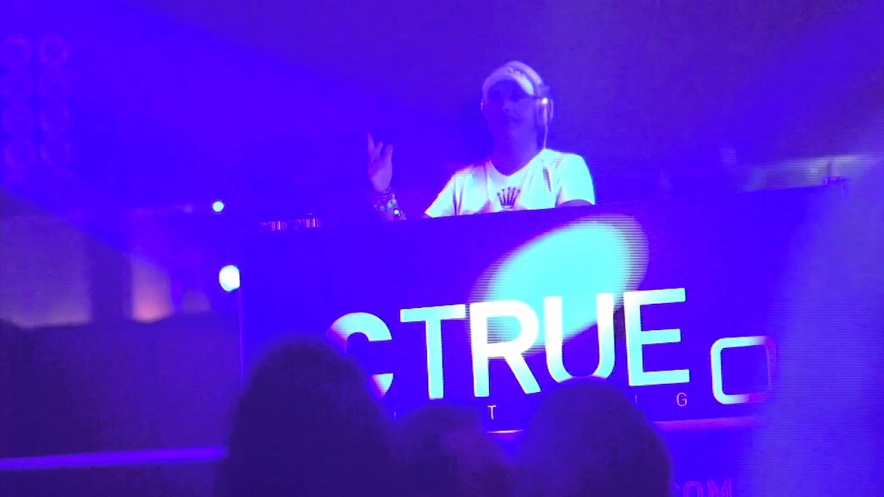 dj k&auml;rl k-otik live with Super8 & Tab and Soundprank at LeCinq - Official Aftermovie