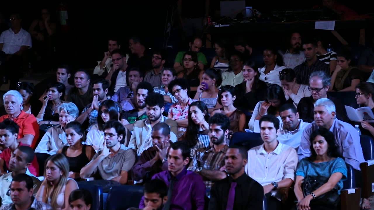 LGBT: Entre el idilio y la realidad | Manuel  Vázquez | TEDxHabana
