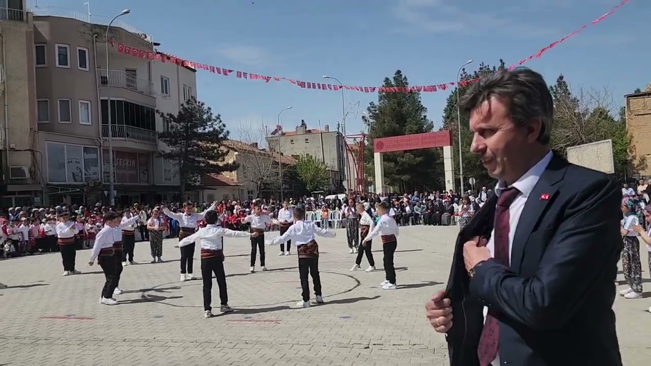 23 Nisan Gösterisi - ANADOLU'DAN GELDİK Başmakçı Fatih İlkokulu 3 ve 4. Sınıflar  #23nisan