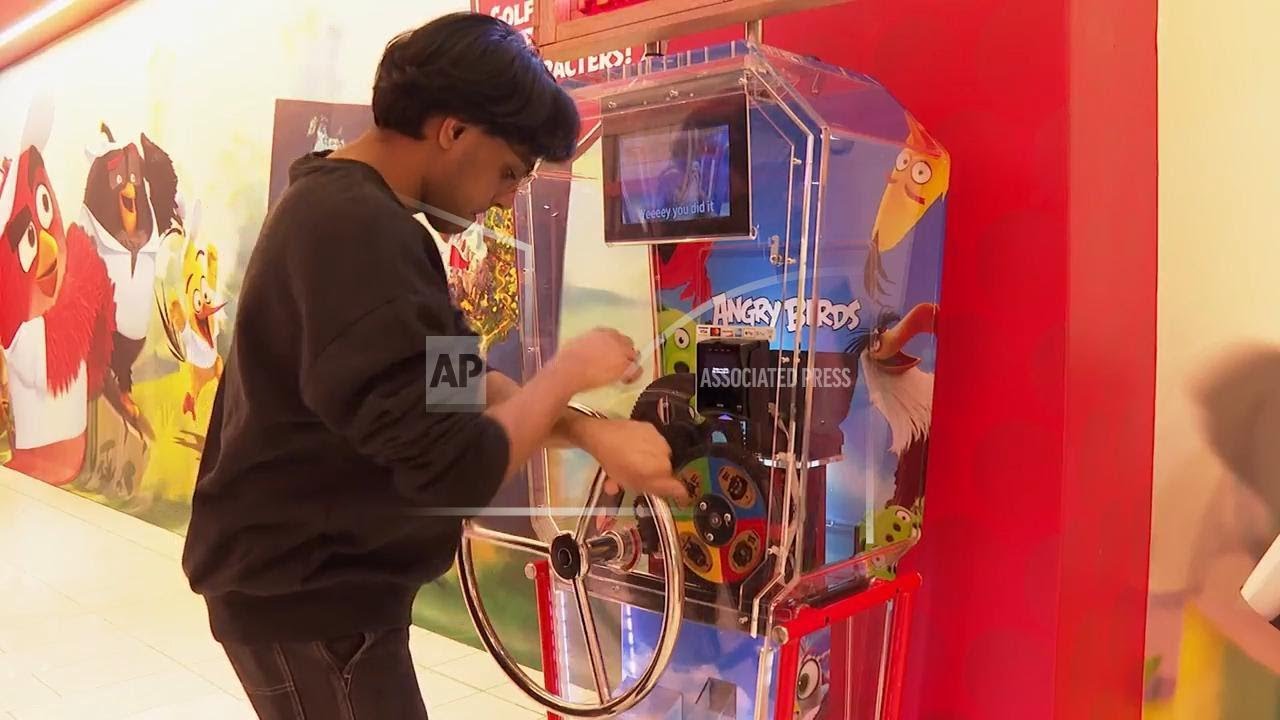 Penny press souvenir machines may be in jeopardy if the U.S. stops minting new pennies