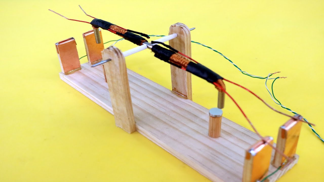 Vintage Electrical Devices: The Henry Rocker