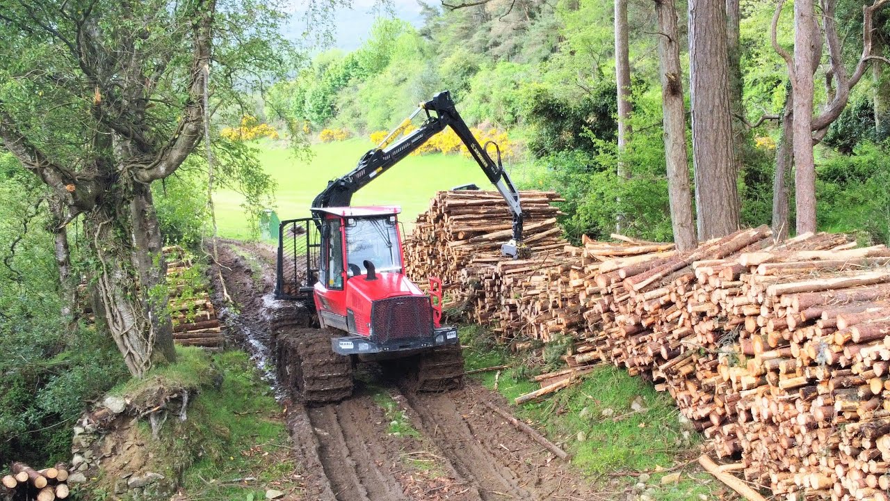 2 Komatsus Hard At Forestry In The Wicklow Hills!! - May 2021 (Ireland)