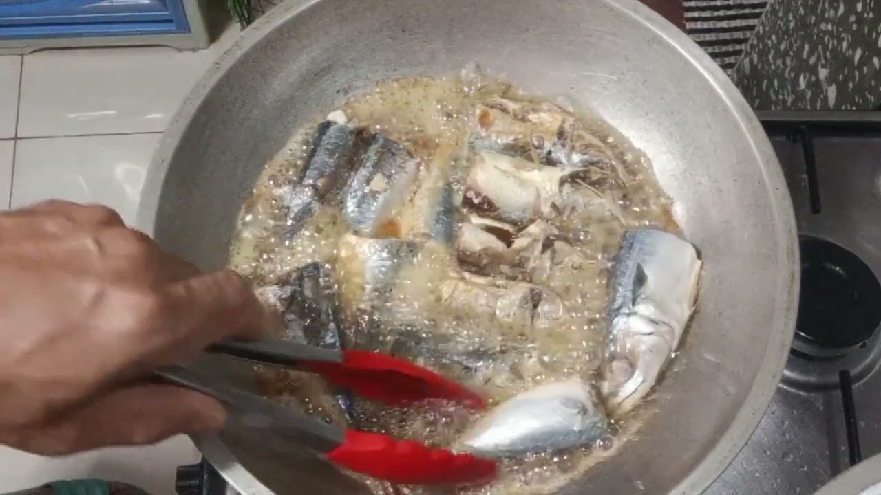 ginawa kong adobong paksiw ang isdang salmon