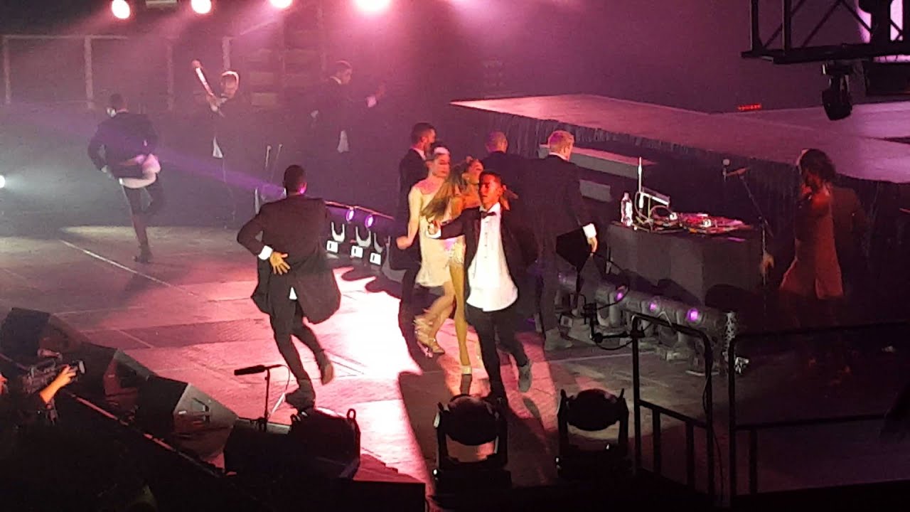Ariana Grande - Pink Champagne 21/10/2015 @ Movistar Arena
