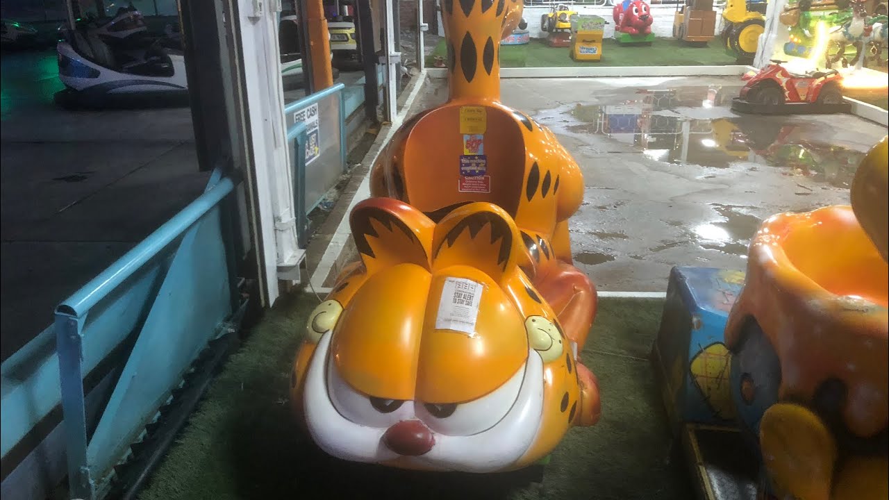 Jolly Roger Totally Garfield Kiddie Ride (V1)