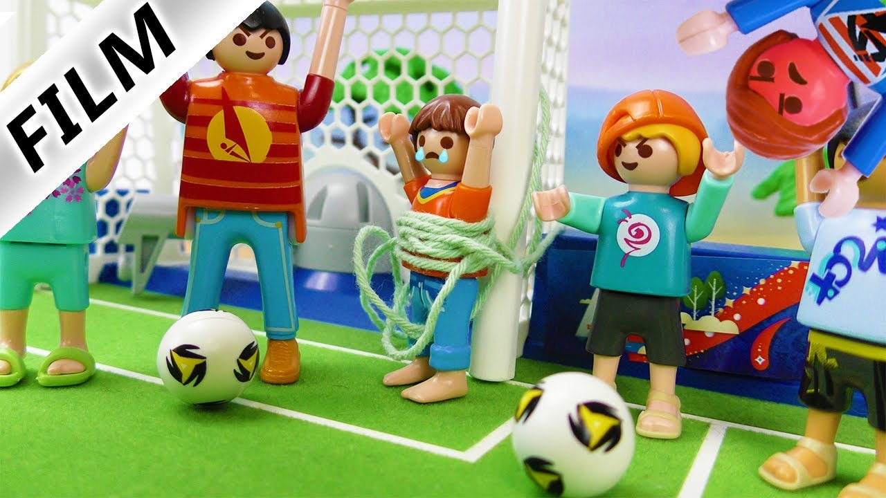 Playmobil Film Deutsch AN PFOSTEN GEFESSELT! JULIANS FREUND AUF BOLZPLATZ IN GEFAHR Familie Vogel