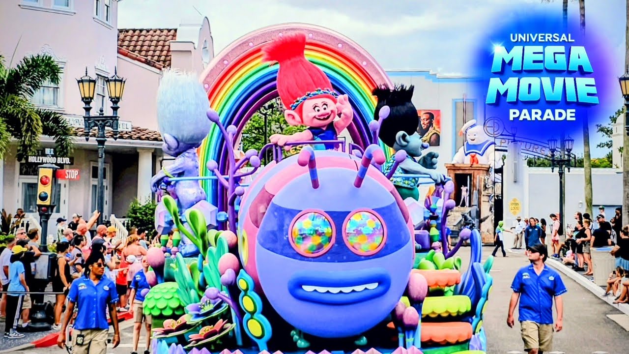 Universal Orlando MEGA MOVIE Parade! Full Show
