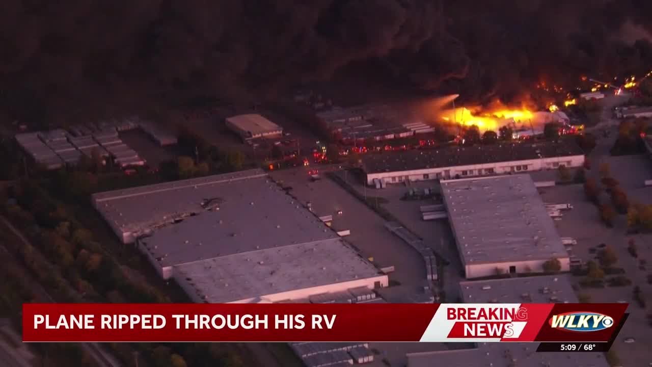 WLKY 5 p.m. newscast Nov. 5, 2025 - plane crash latest