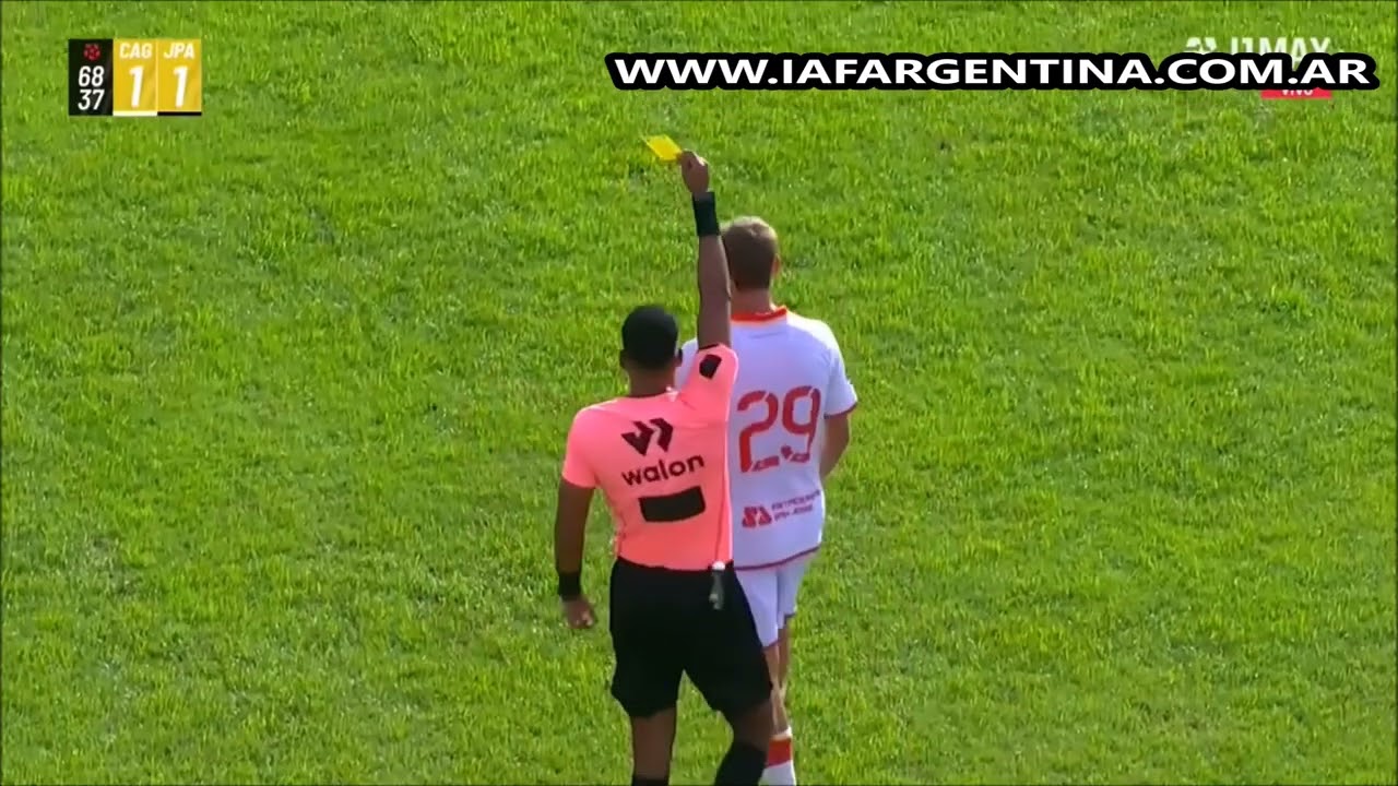 Grau : Juan Pablo II. &Aacute;rb:P. Lopez.VAR: J. Espinoza. Arbitro cambia TA por una TR supuesta agresi&oacute;n.