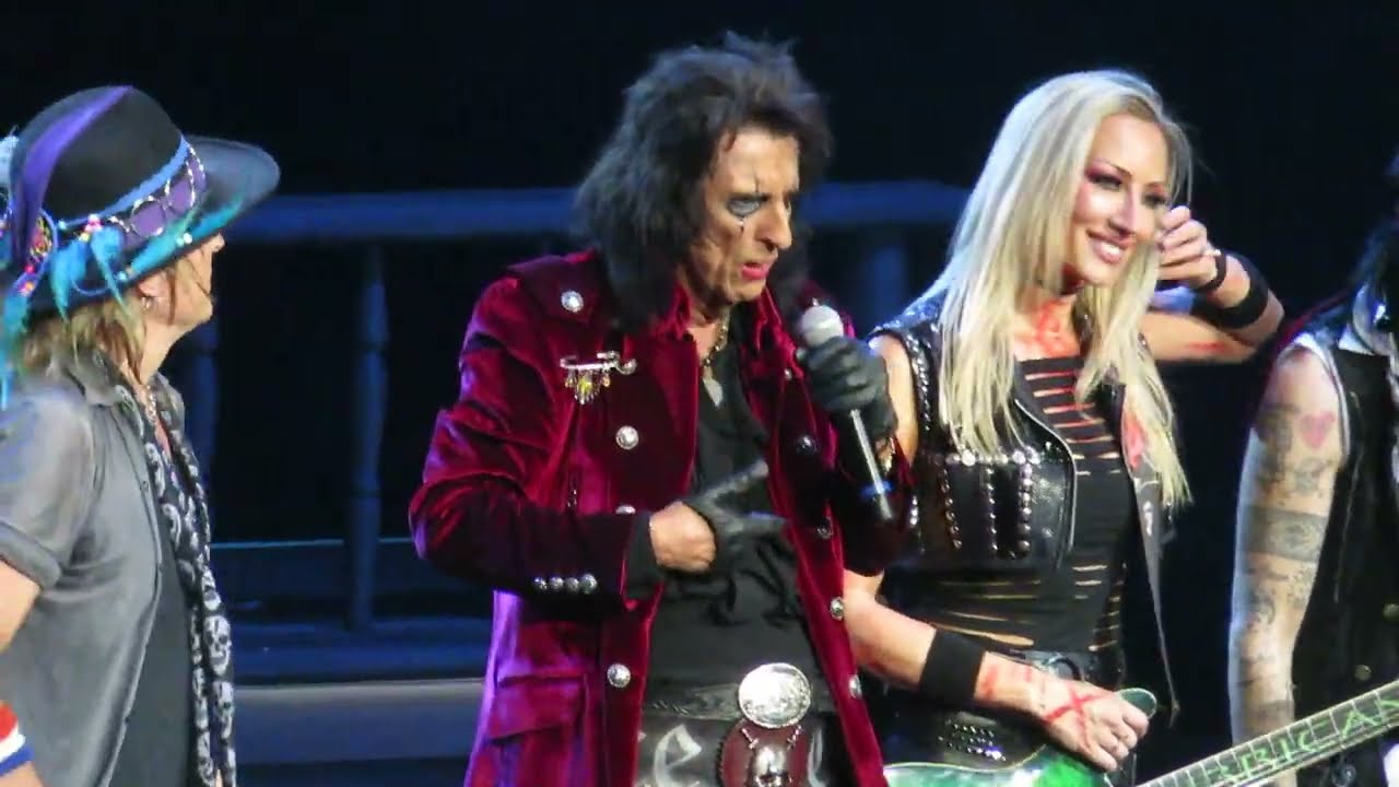 Feed My Frankenstein - Alice Cooper
