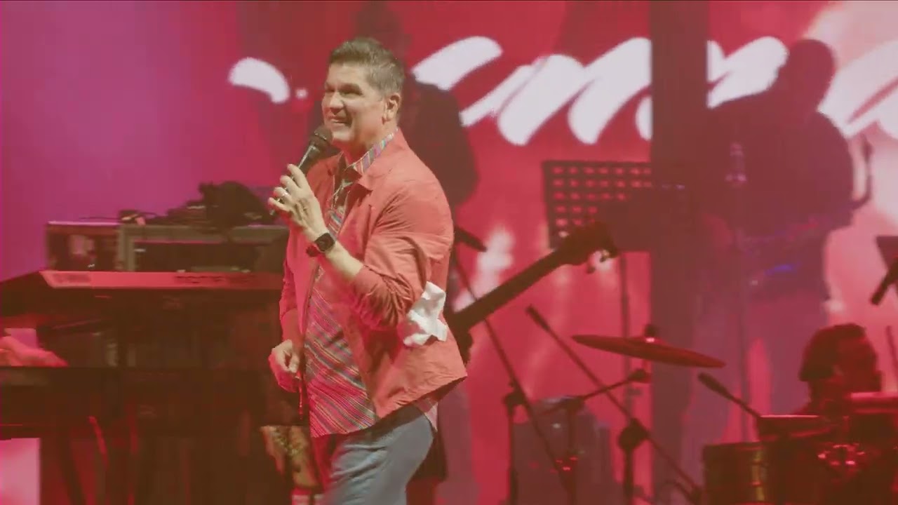 Demasiado romántica, Eddy Herrera FiestasJulias2025 Santa Ana El Salvador (Live) Cierre Presentación