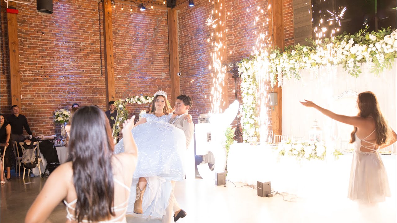 Scarlett’s Quinceañera | Light Blue & Silver Elegance in the Louisiana Room 👑🩵✨
