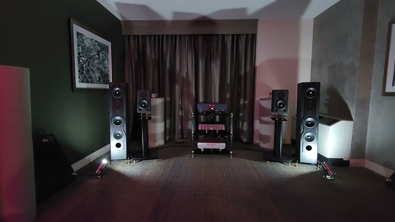 😎 OCD Mikey Room - Sleek Looking and Sounding Fischer & Fischer Speakers
