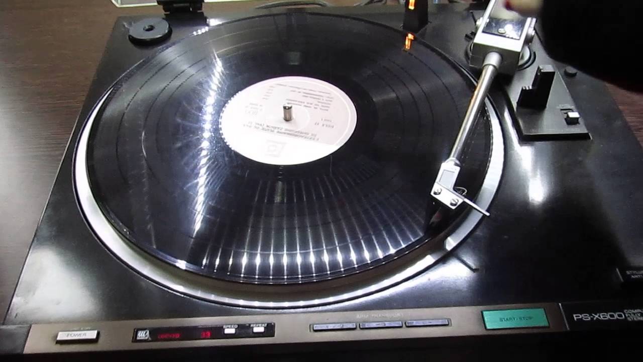 Pick up Sony PS-X600