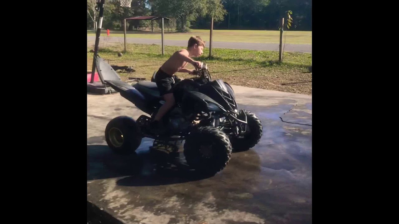 11yr old donuts on raptor 700