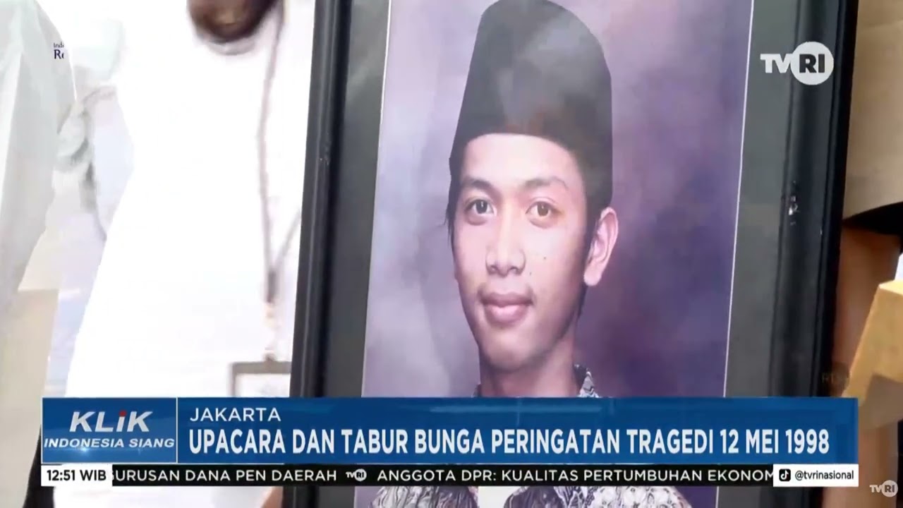 UPACARA DAN TABUR BUNGA PERINGATAN TRAGEDI 12 MEI 1998