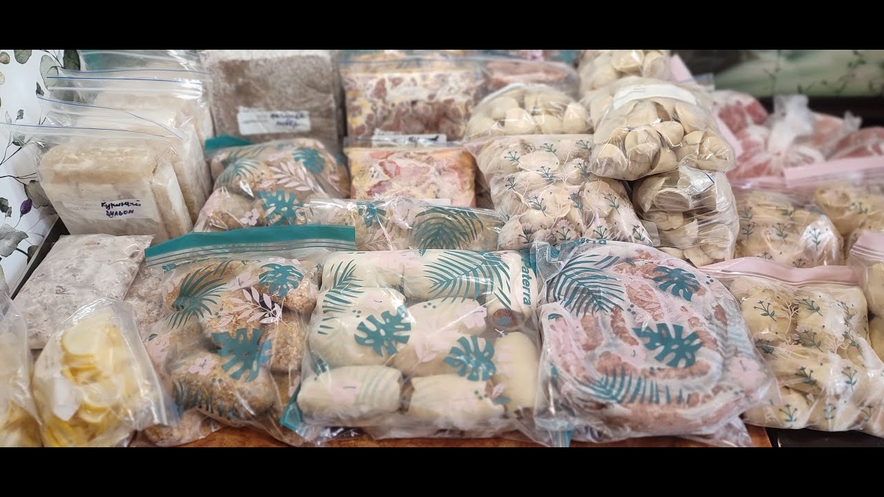Заготовка полуфабрикатов в морозилку / Preparation of semi-finished products in the freezer