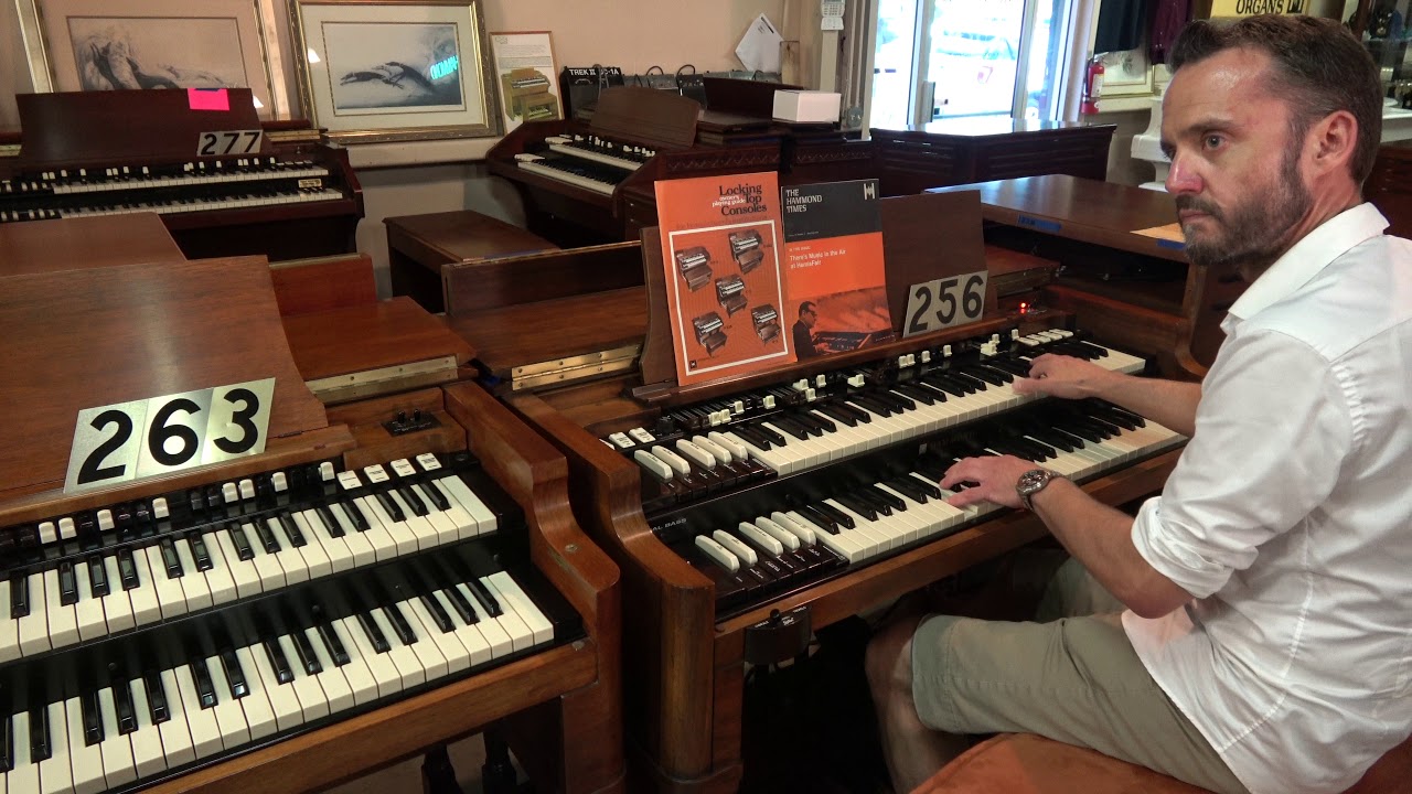 Hammond B-3 X 2  (America The Beautiful) Keyboard Exchange International