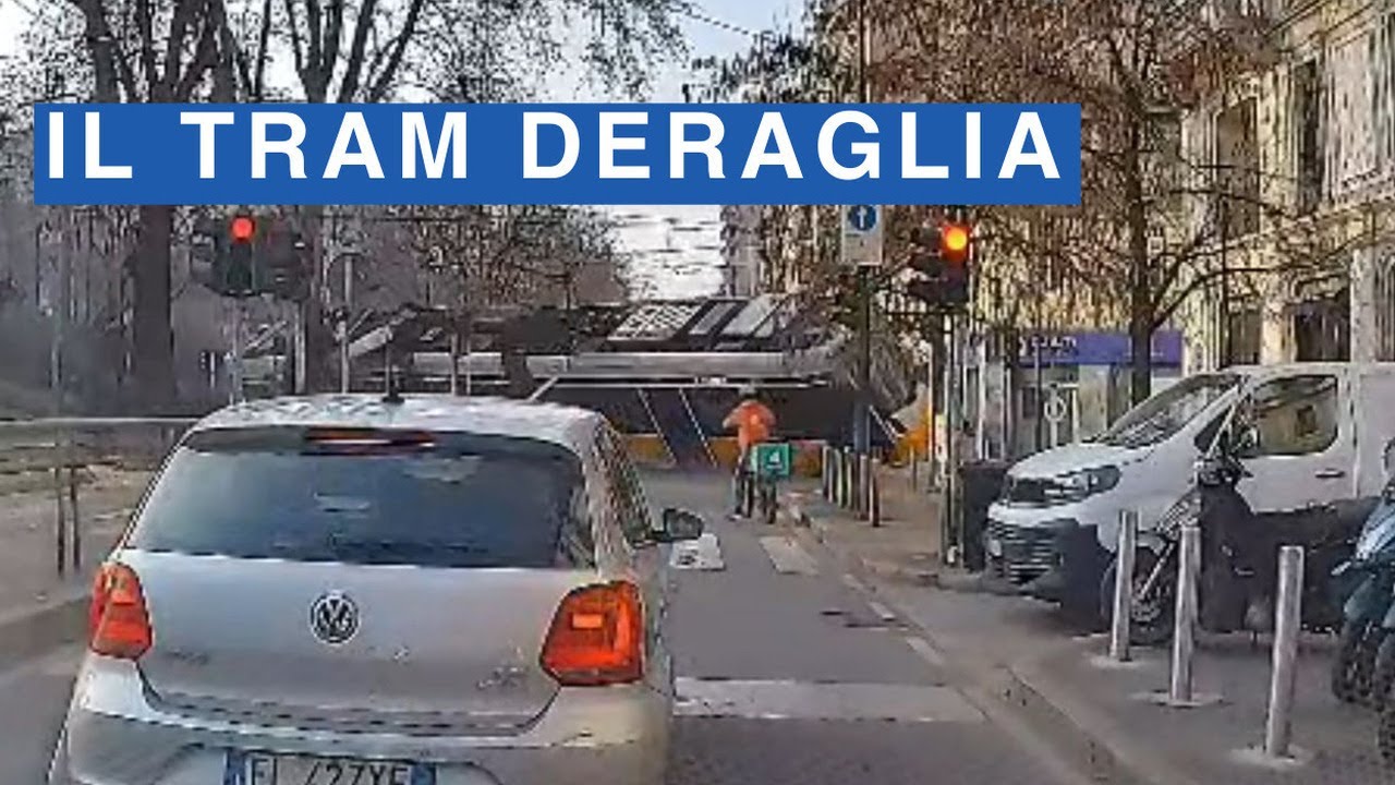 Treno deragliato a Milano, il momento dell'incidente