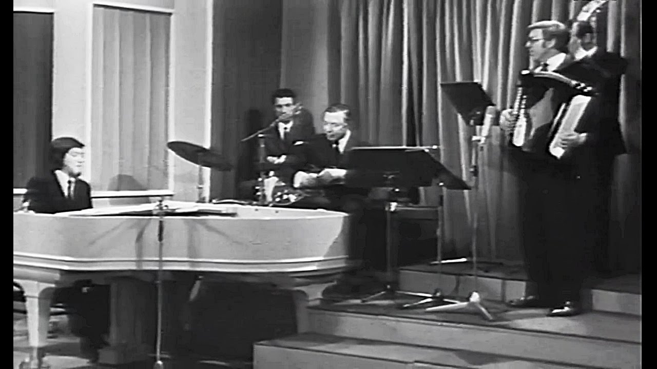Arnstein Johansen - Stardust (Hoagy Carmichael)