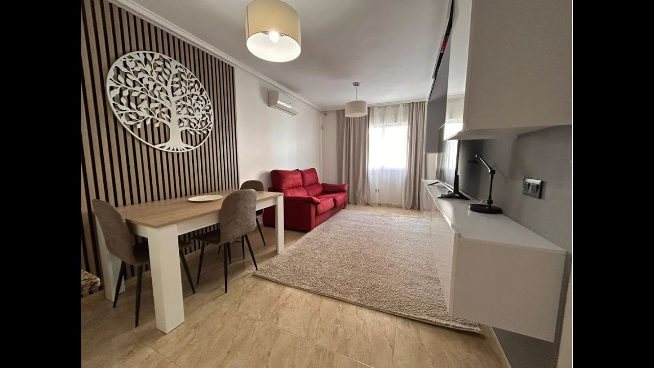 €155,000!! Modern apartment with two bedrooms for sale in downtown Torrevieja