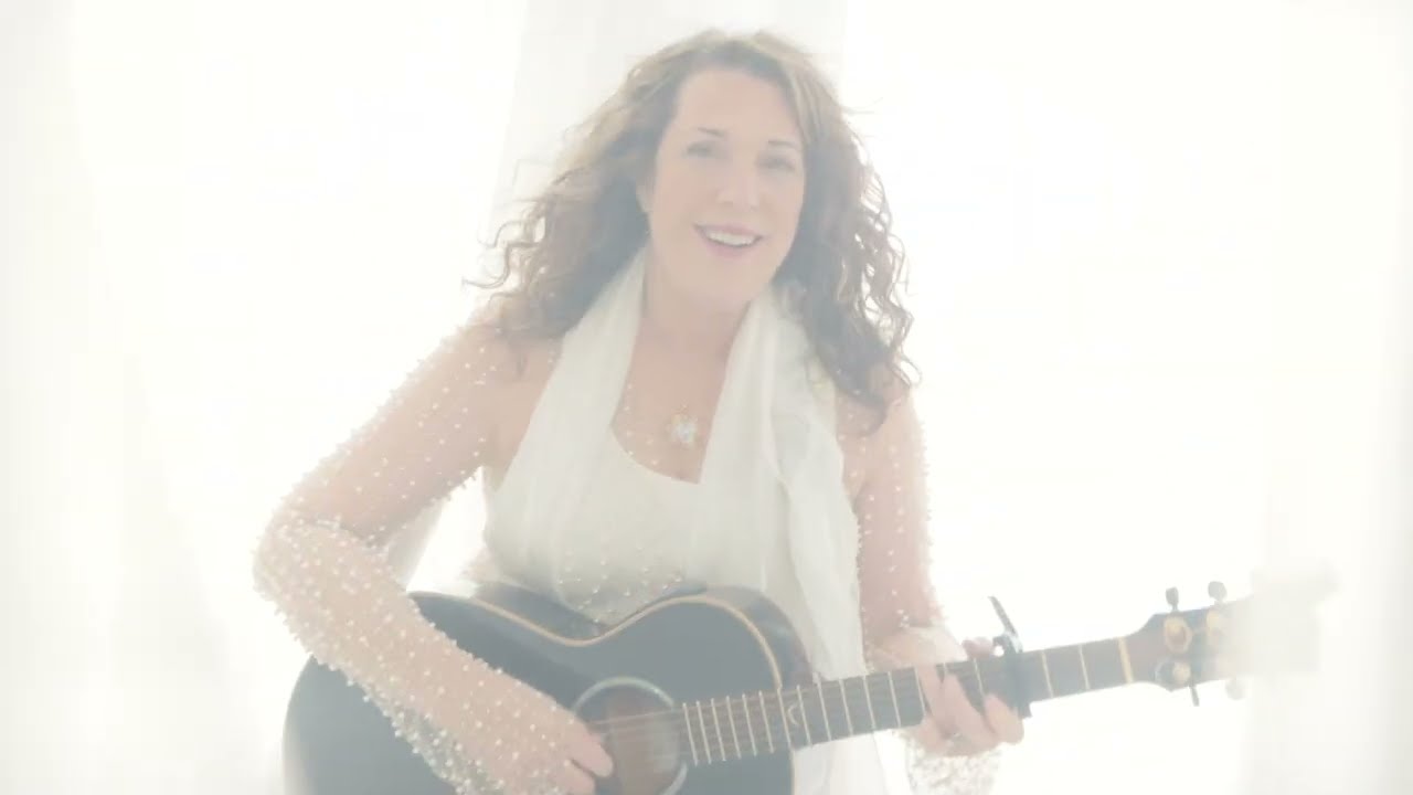 Beth Nielsen Chapman - Walk You To Heaven (Official Video)