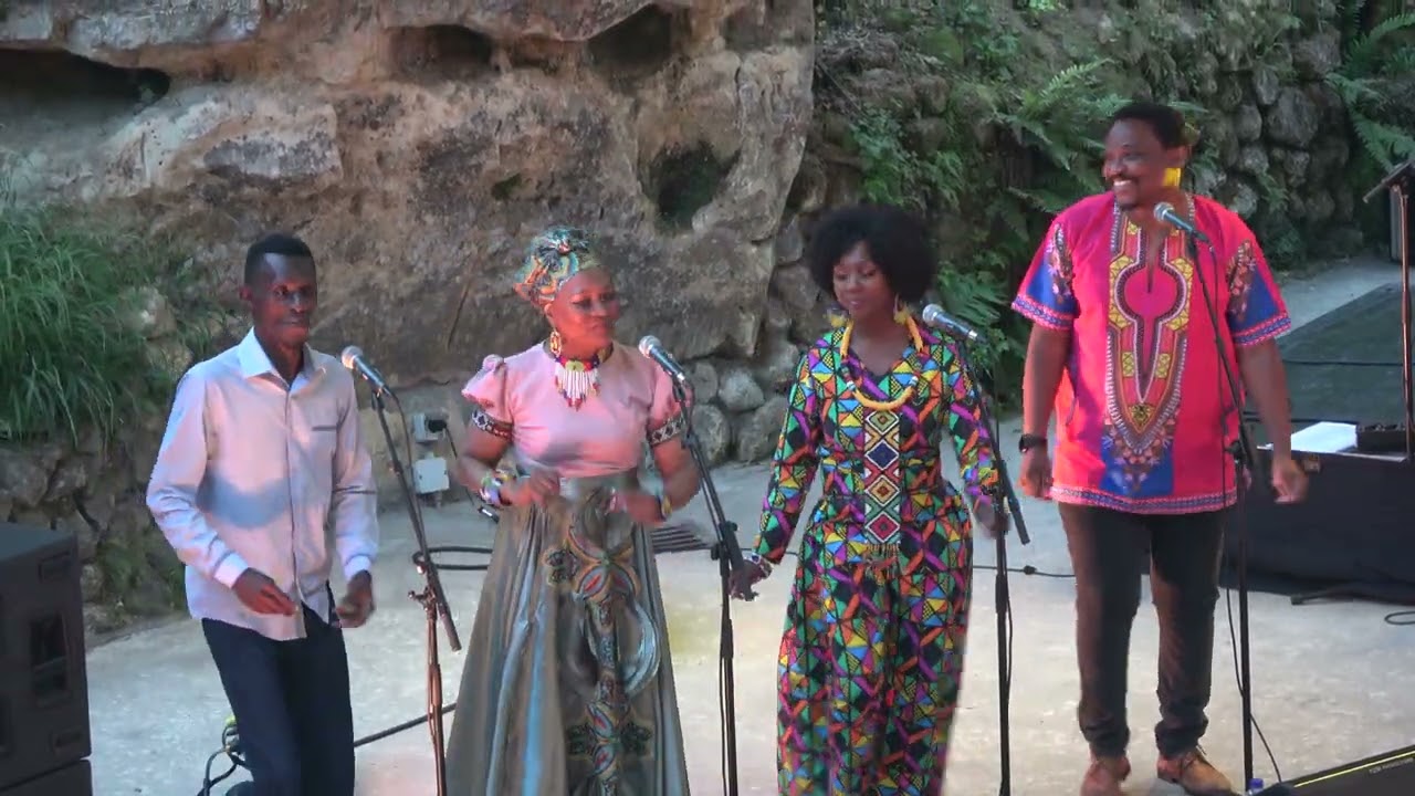 GRACELAND - I know what i know * BY SIOEN WITH BACKING VOCALS FROM SOWETO *  [4K]   Valkenburg 2022