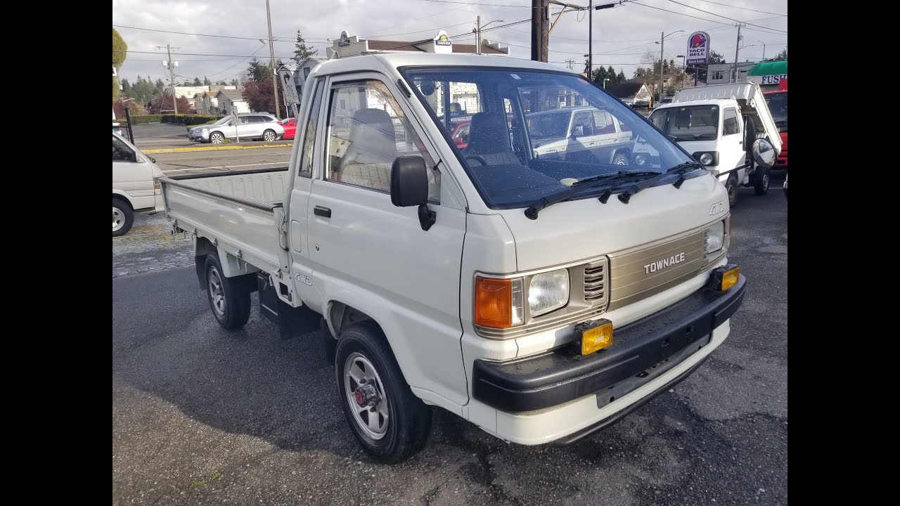 Toyota Townace truck 1990 4x4 diesel 2L , 5speed Hi Lo 6700ml