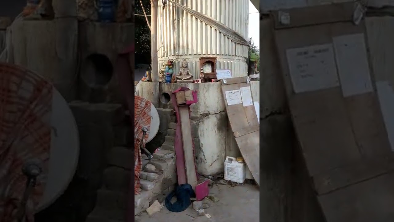 encroachment near about chhatarpur metro delhi