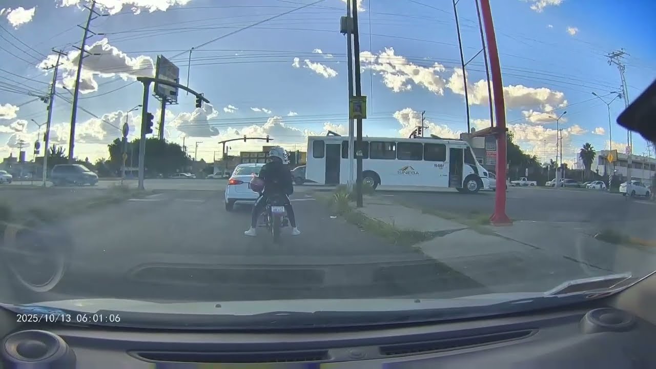 Choque captado con dashcam en celaya 