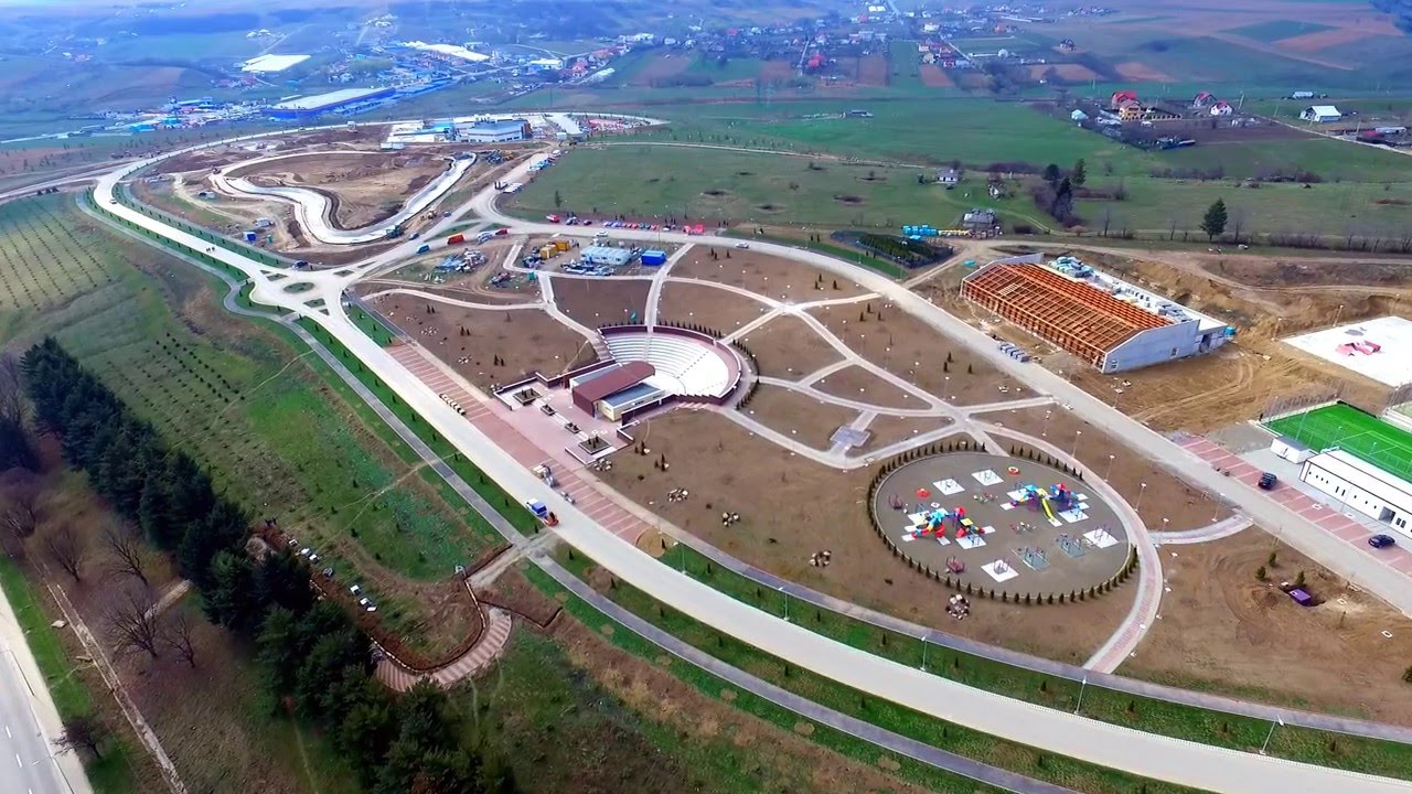 Filmare aeriana: Parcul de agrement Cornisa - Botosani (martie 2016)