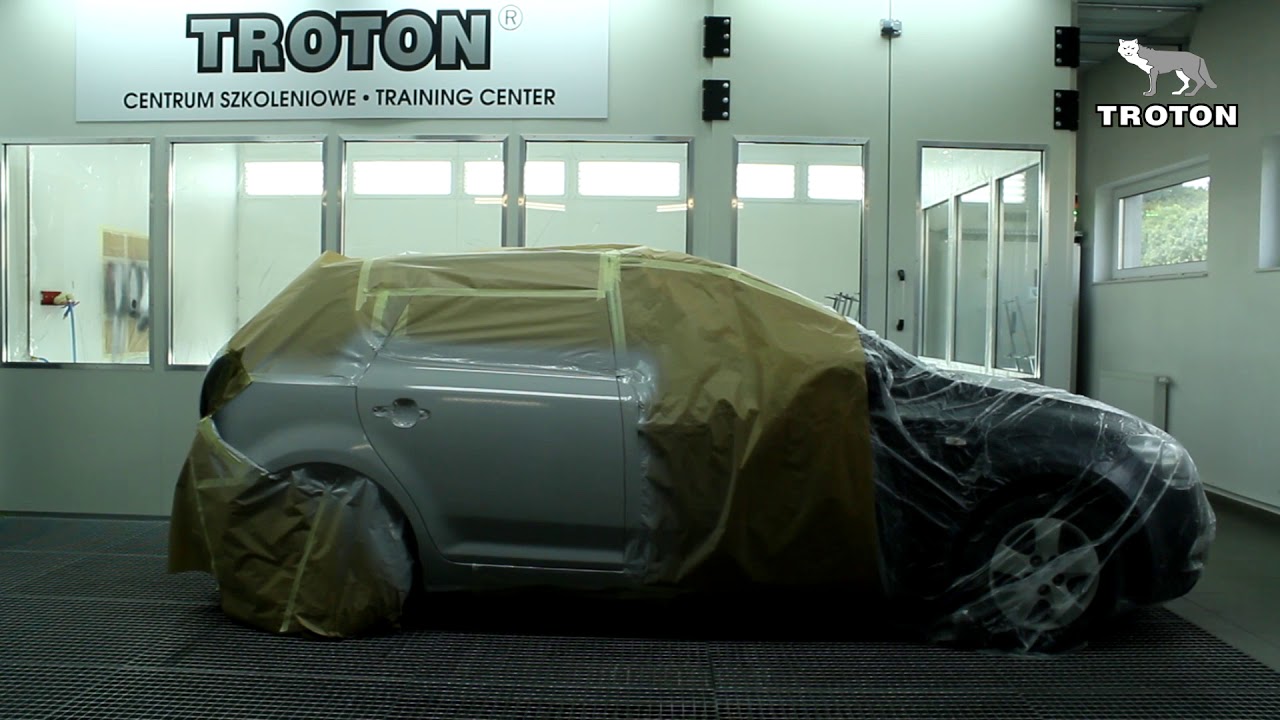 Auton peltivaurion korjaus.