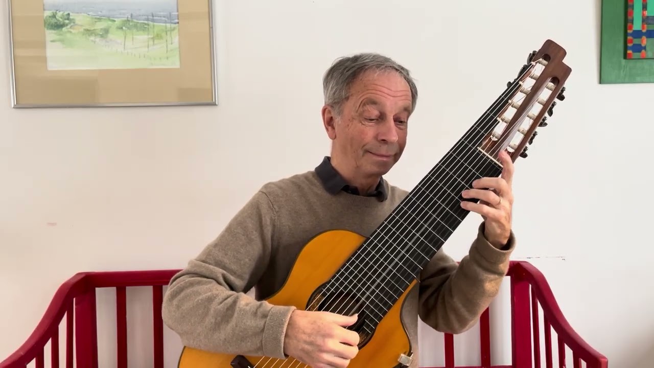 The Amazing Bach : 2 Bourrées from cello suite no 3 , arr. Johan Söllscher. Göran Söllscher guitar