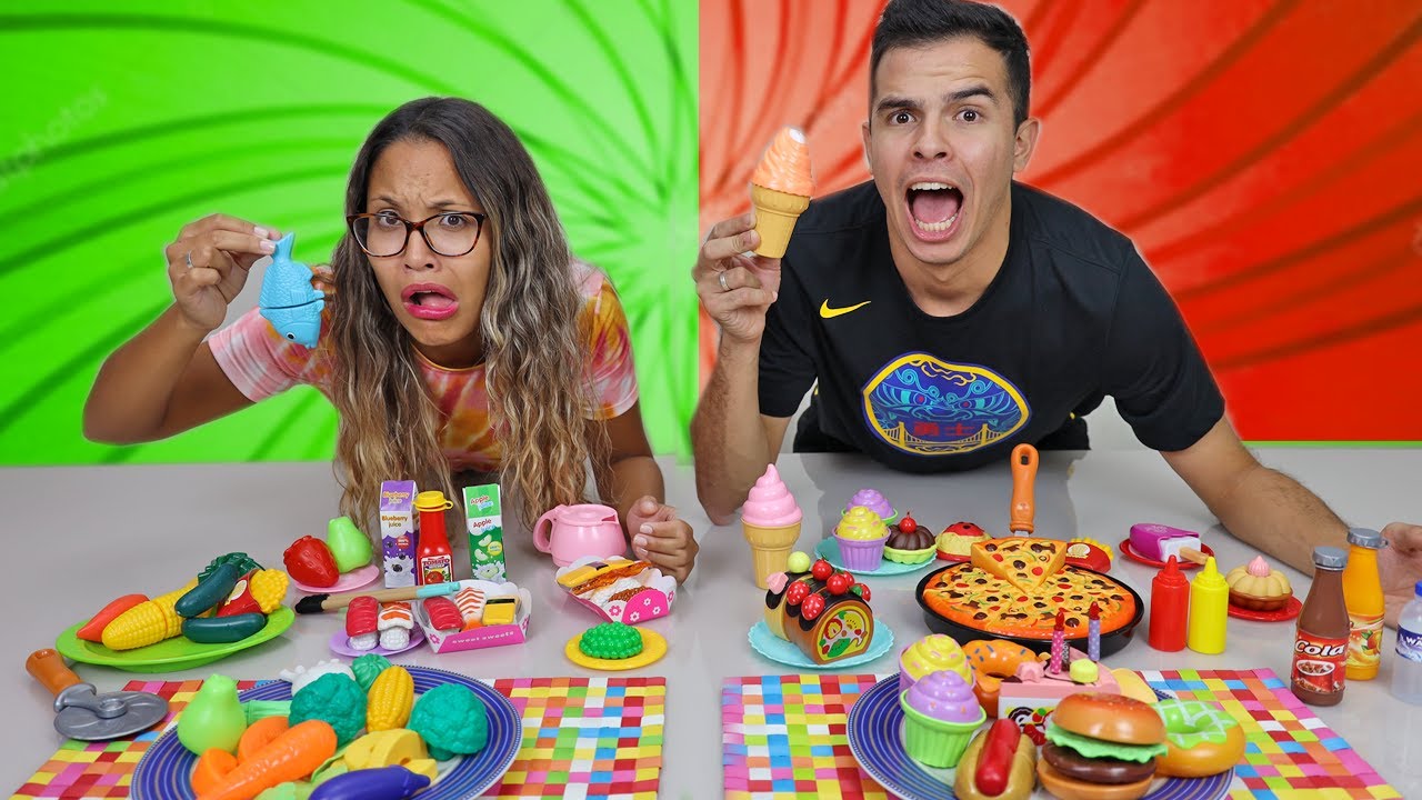 24 HORAS COMENDO COMIDA DE BRINQUEDOS!