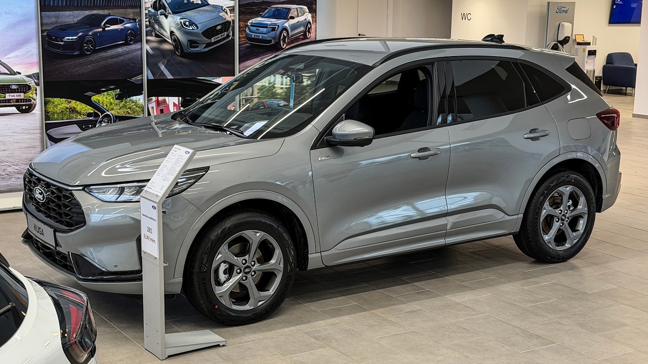 2026 Ford Kuga - Exterior & Interior Walkaround 4K