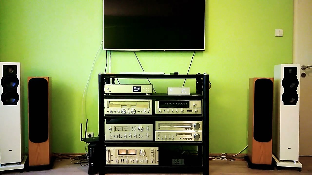 Elac FS 247.3 test. (white)