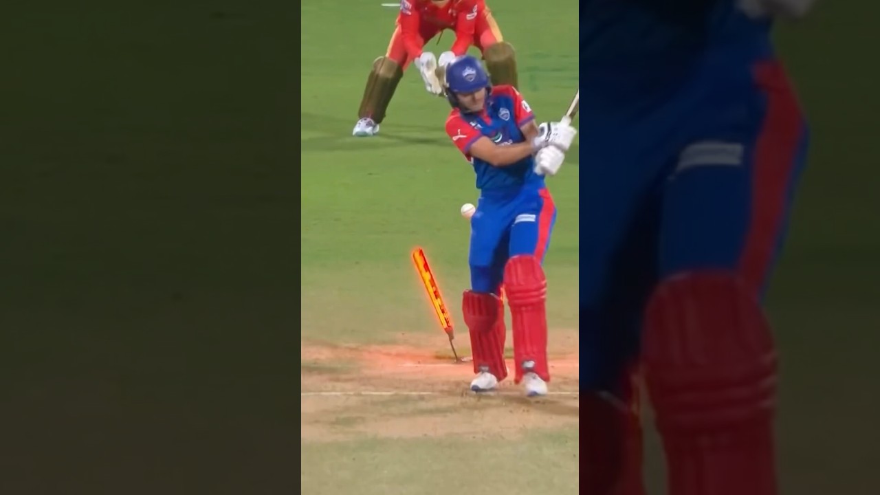 Kashvee Gautam&rsquo;s Perfect Inswinger! 🔥 Clean Bowls Meg Lanning in WPL 🎯🏏