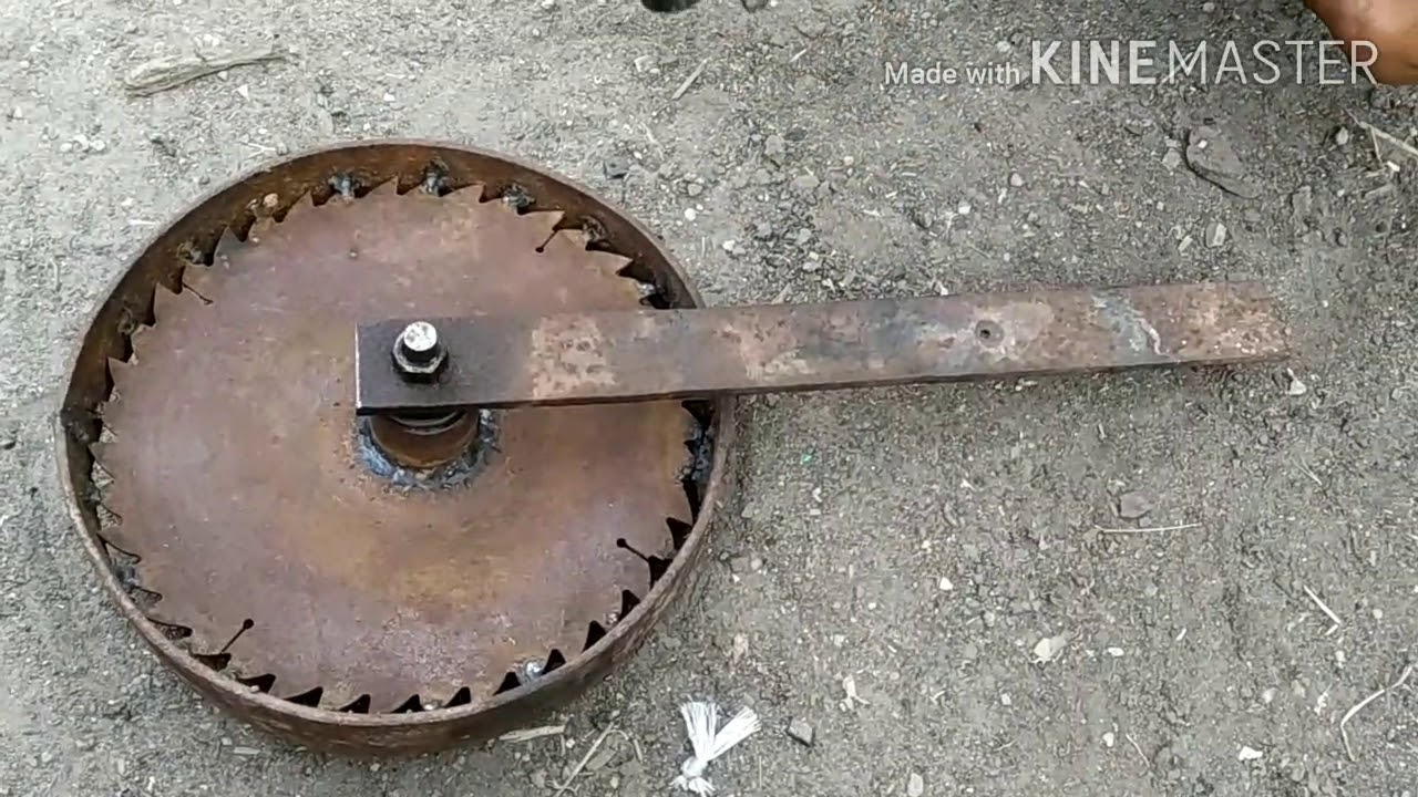 Изготовили чесноко-копалку.