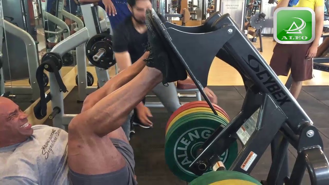 Kevin Levrone leg workout in Repfit Gym, Delhi , India while on Aleo tour