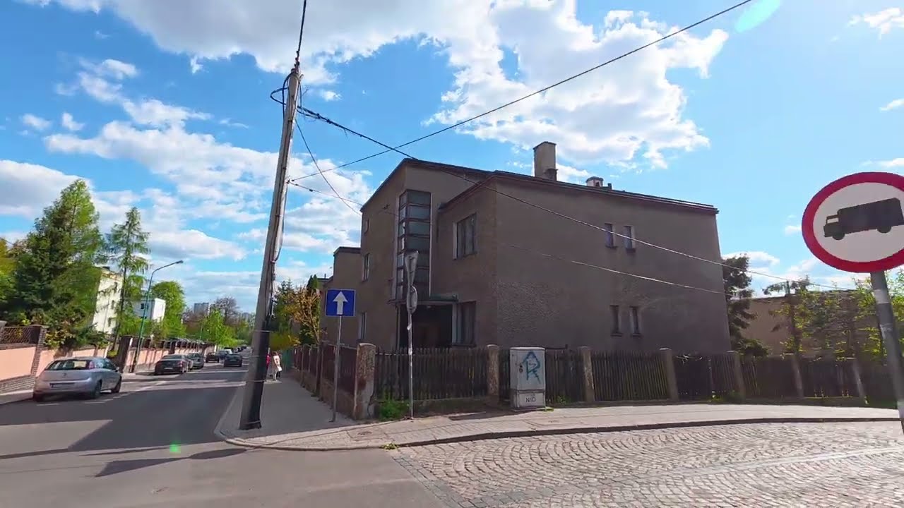 Chorz&oacute;w, AKS, maj&oacute;wkowy small walk ul. Mościckiego i Paderewskiego, maj 2026, (cinema ftg 4K 24fps).