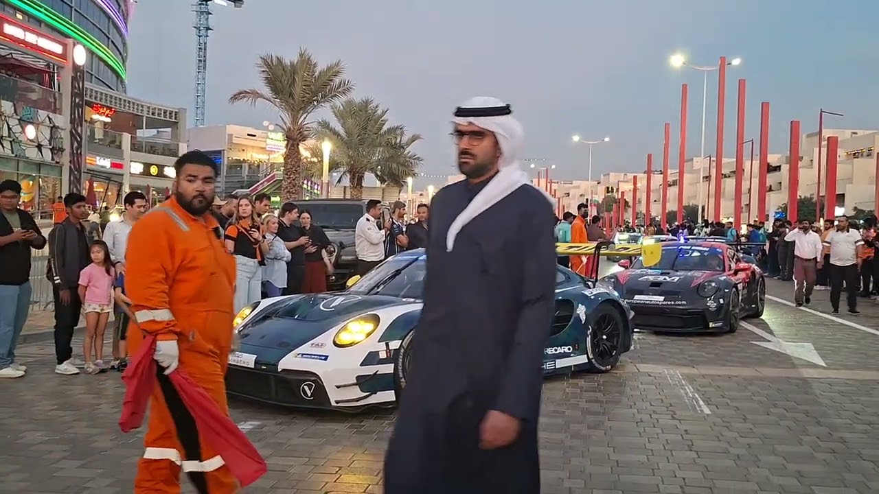 Ak 🔥 Ajith Kumar 🔥24H Racing 🚗 🚘 Parade கடைசிலவந்தார்Ak🏁🤴#dubairacing #autodrome#Ajithsir#25HParade 