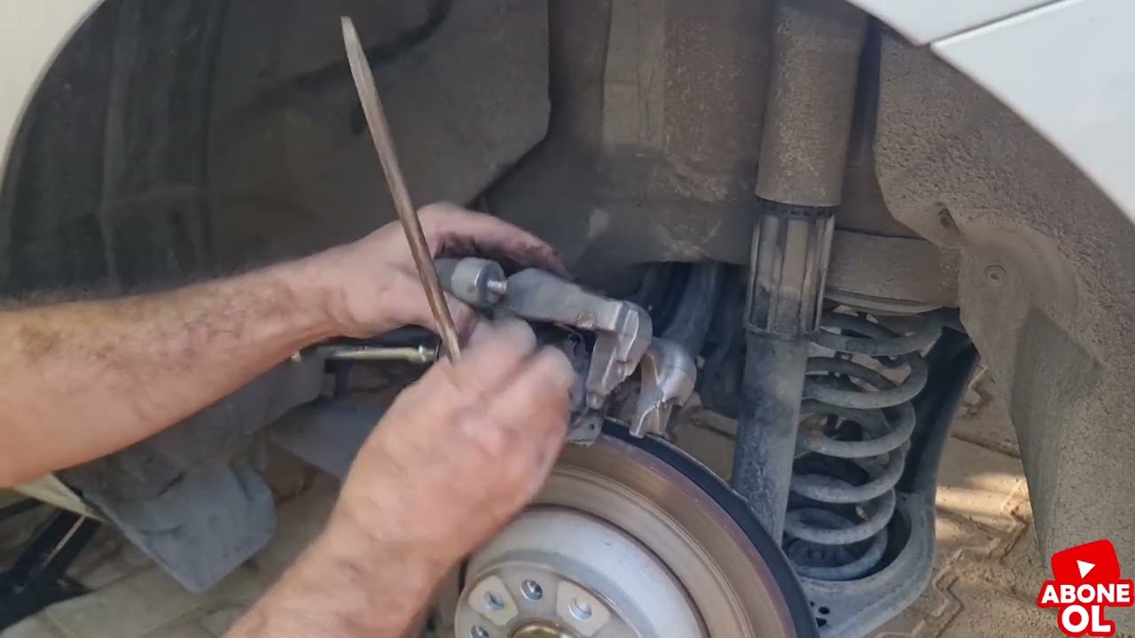 Skoda superb 3 cihazsiz arka fren balata değişimi.Brake pad replacement Vw fren balata degisimi