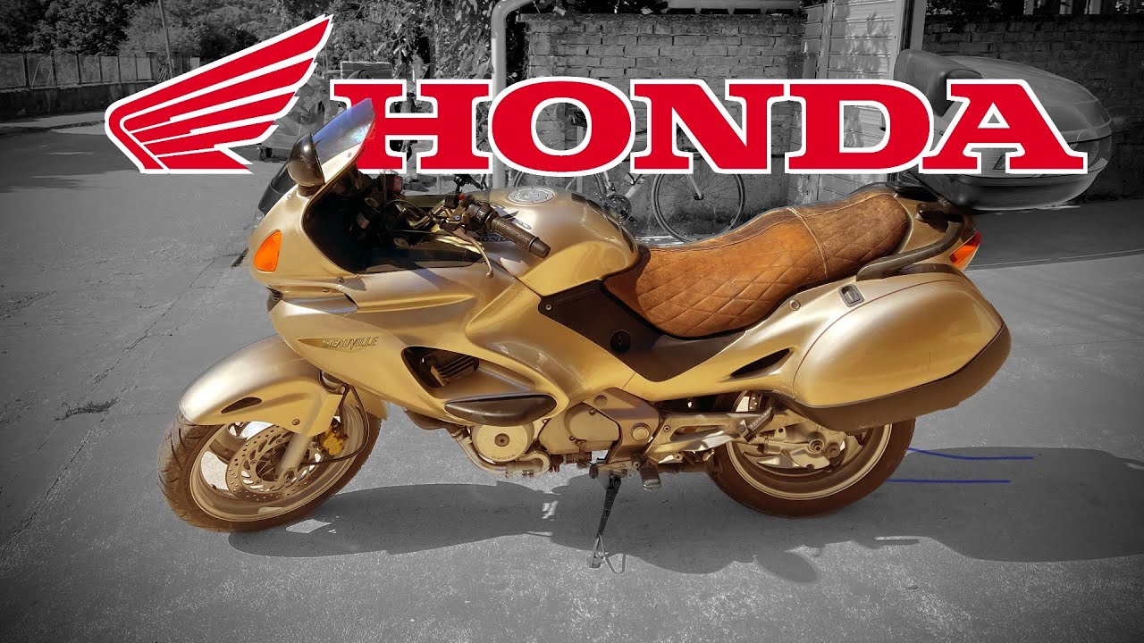 Honda Deauville NT650V  - Test Ride and Review. Can you get a Good Touring Bike for Pennies?