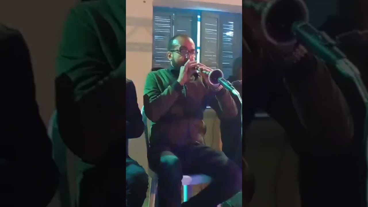 محمد الهنتاش يبدع في عزف النص الشهيدي على آلة الزكرة