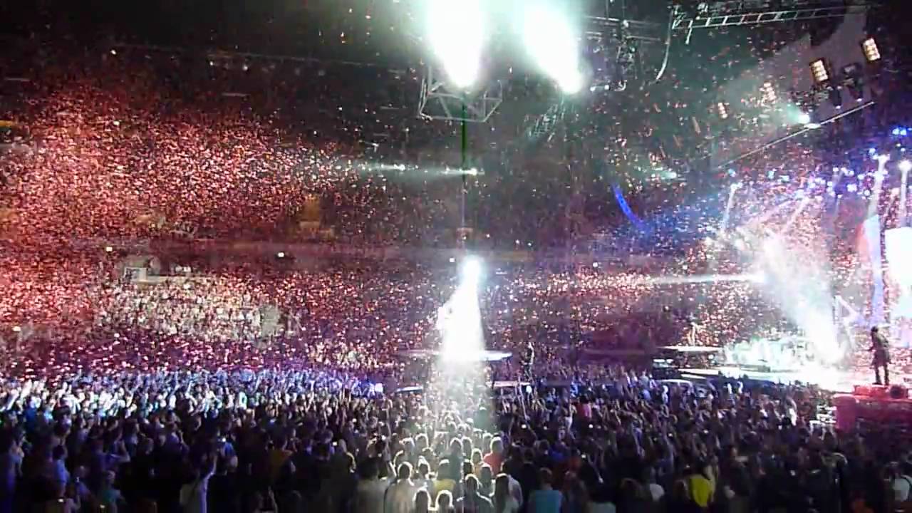 Rihanna/Umbrella/König Pilsener Arena/Oberhausen/25.04.10