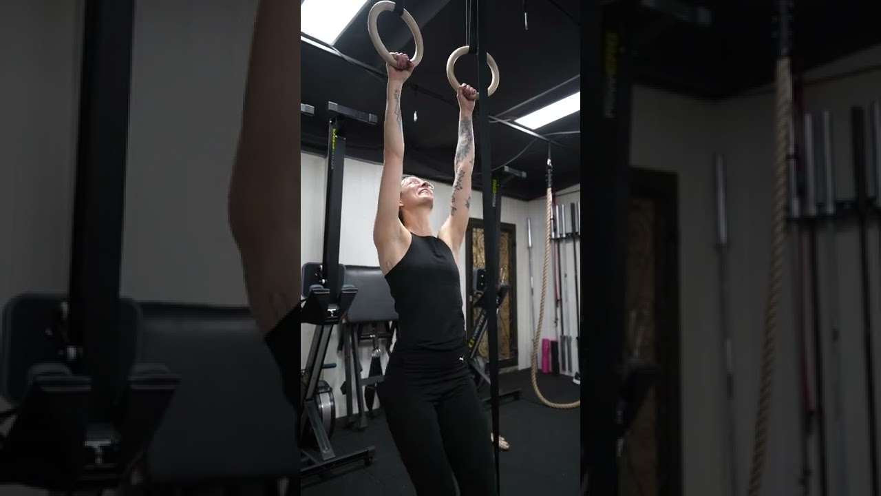Berlin Barbell Strength Kurse - Skin the Cat mit Valerie #schultertraining #mobility