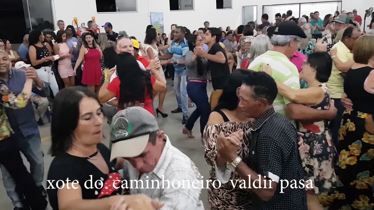 XOTE DO CAMINHONEIRO VALDIR PASA AO VIVO